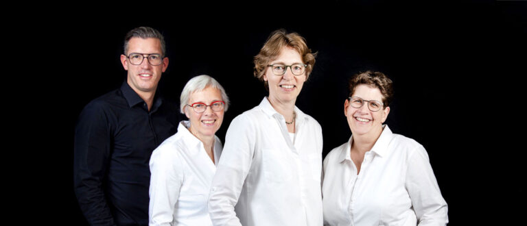 Blickfang Augenoptik Essen Teamfoto, Augenoptiker, Sehtest, Brillen, Kontaktlinsen